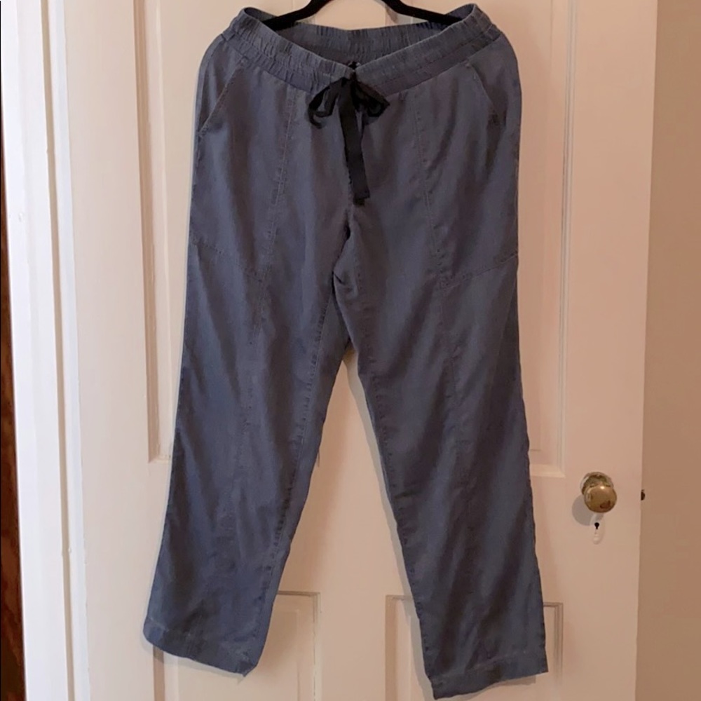 NWT Jones New York denim looking but soft joggers